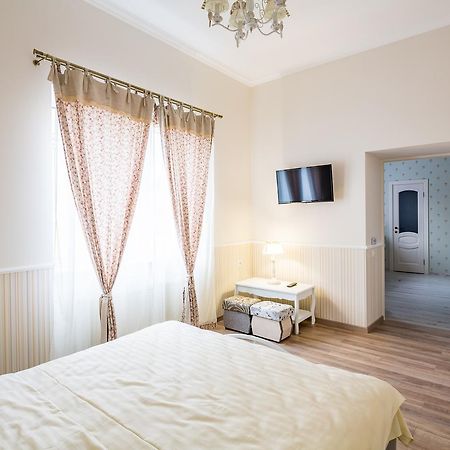 Lovely Apartment In The City Center Lemberg Exterior foto